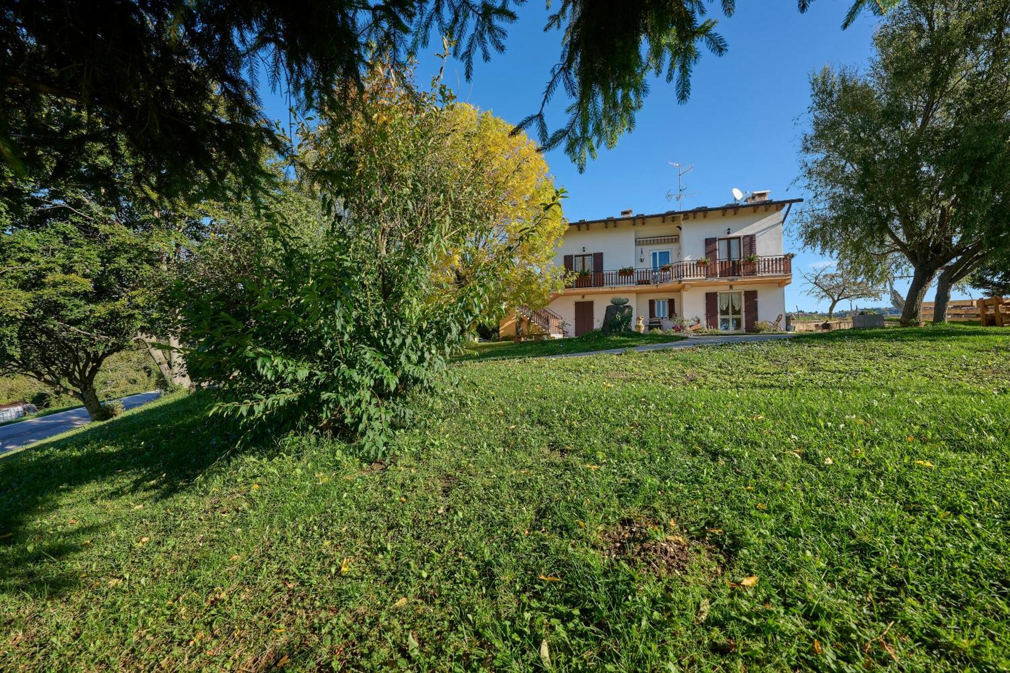 Dimora Valentina Apartment Sant'Anna d'Alfaedo Exterior photo